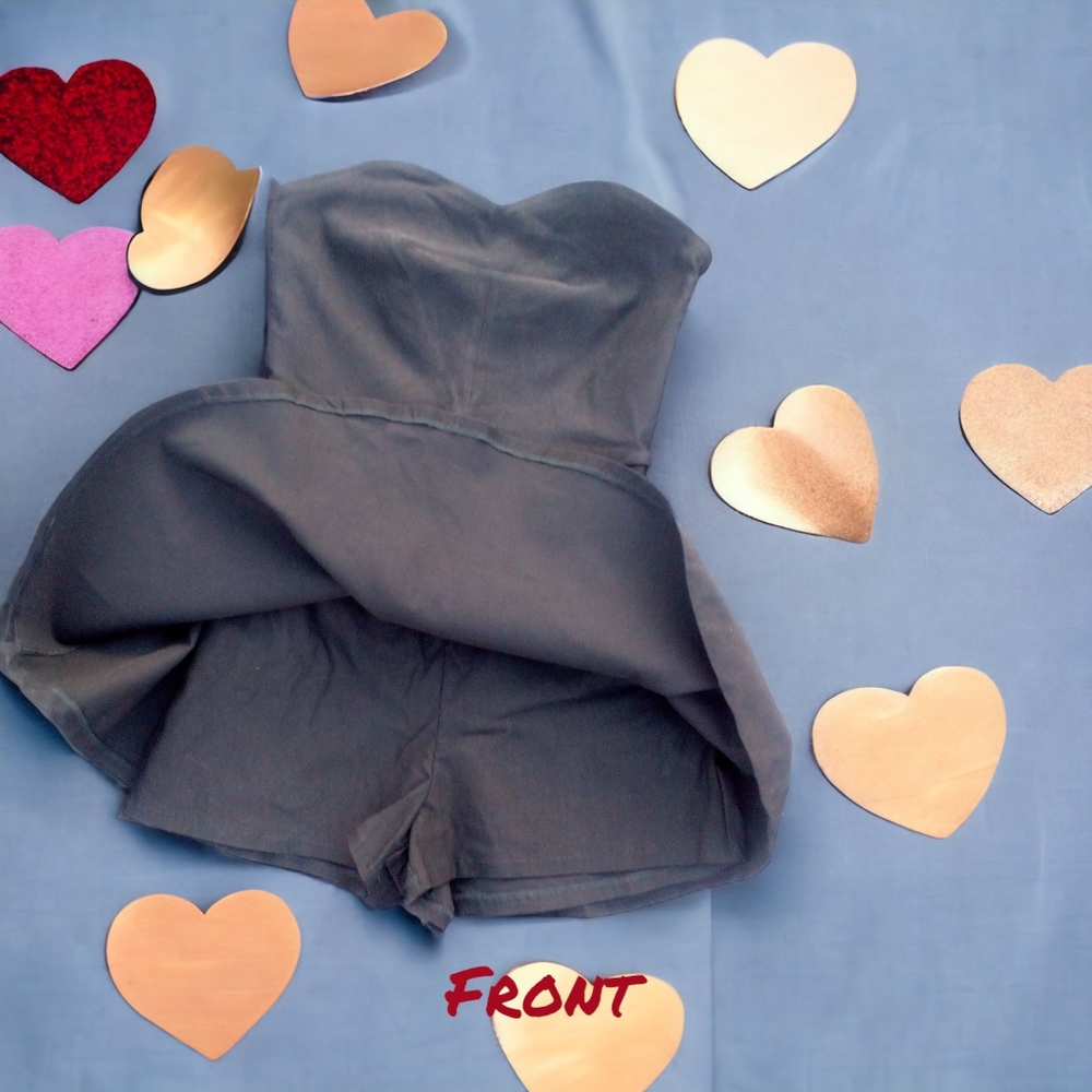 One piece strapless outfit